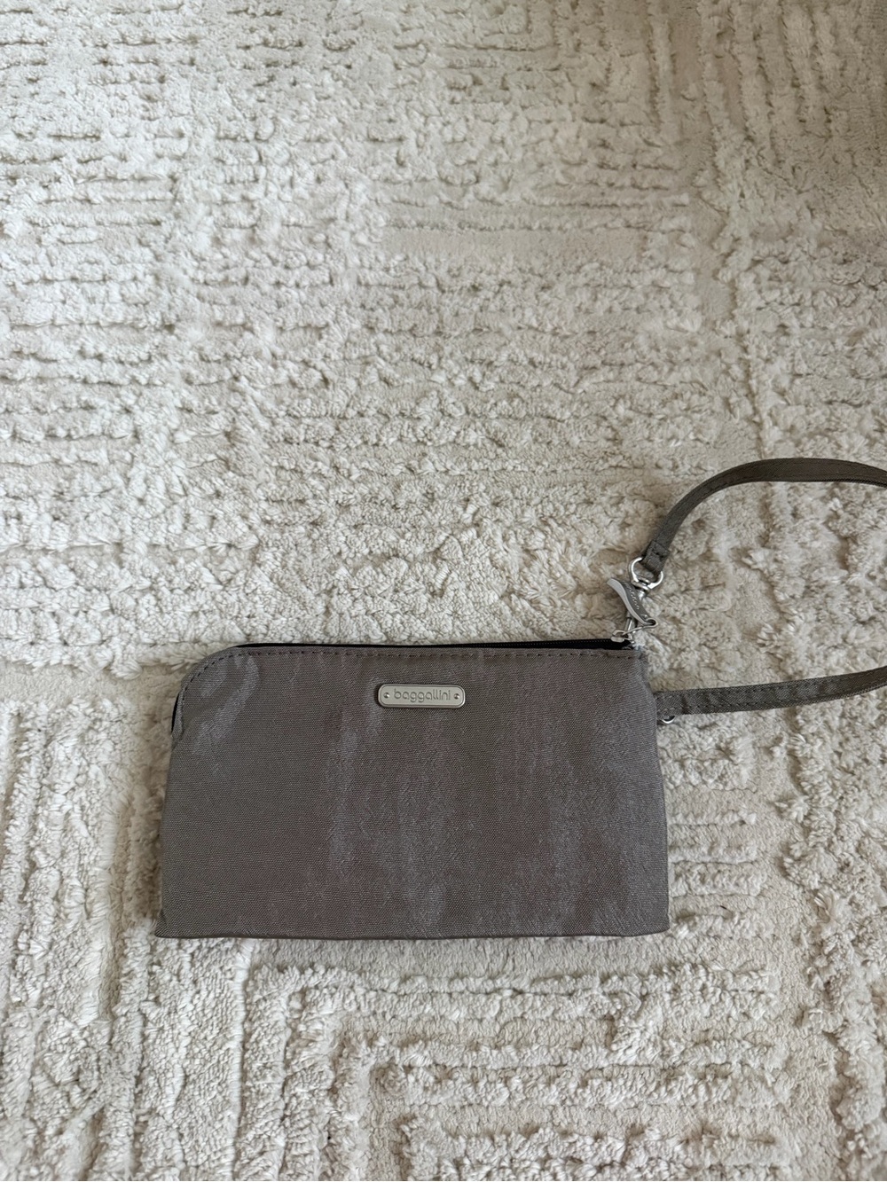 Baggallini Gray Convertible Wristlet Crossbody Wallet Travel Organizer Bag